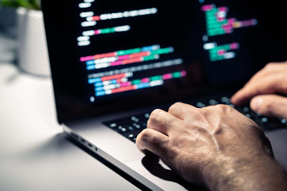 16 billion passwords leaked